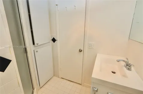 2920 Point East Drive Aventura FL 33160