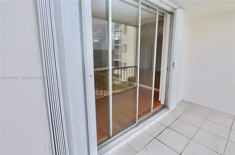 2920 Point East Drive Aventura FL 33160