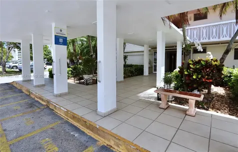 2920 Point East Drive Aventura FL 33160