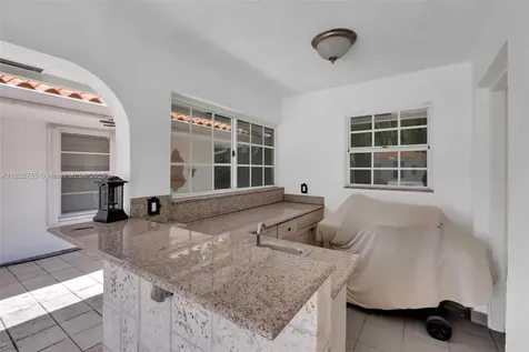 7080 SW 98th Avenue Miami FL 33173