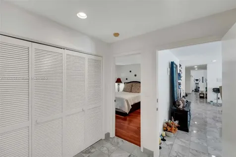 7080 SW 98th Avenue Miami FL 33173
