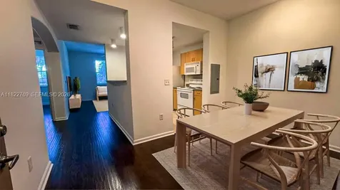 533 NE 3rd Avenue Fort Lauderdale FL 33301