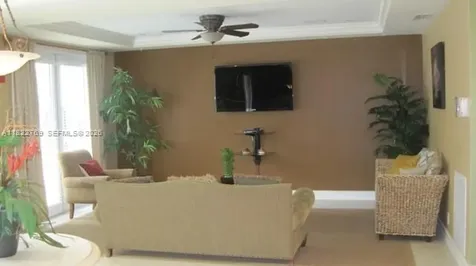 533 NE 3rd Avenue Fort Lauderdale FL 33301