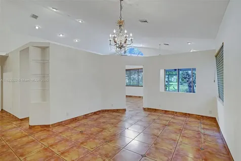5025 NW 95th Drive Coral Springs FL 33076