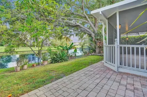 5025 NW 95th Drive Coral Springs FL 33076