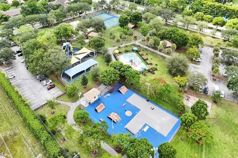 5025 NW 95th Drive Coral Springs FL 33076