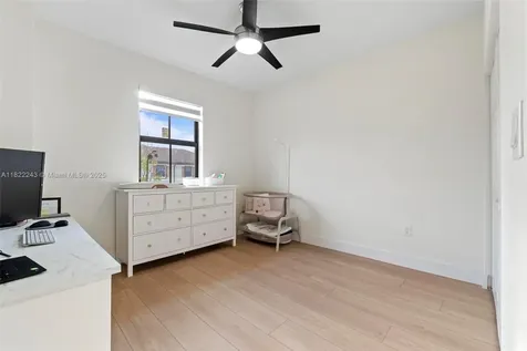 10129 W 32nd Lane Hialeah FL 33018