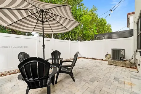 10129 W 32nd Lane Hialeah FL 33018