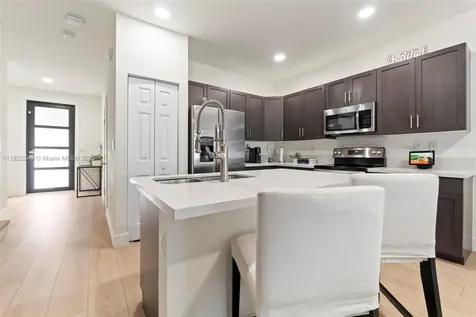 10129 W 32nd Lane Hialeah FL 33018