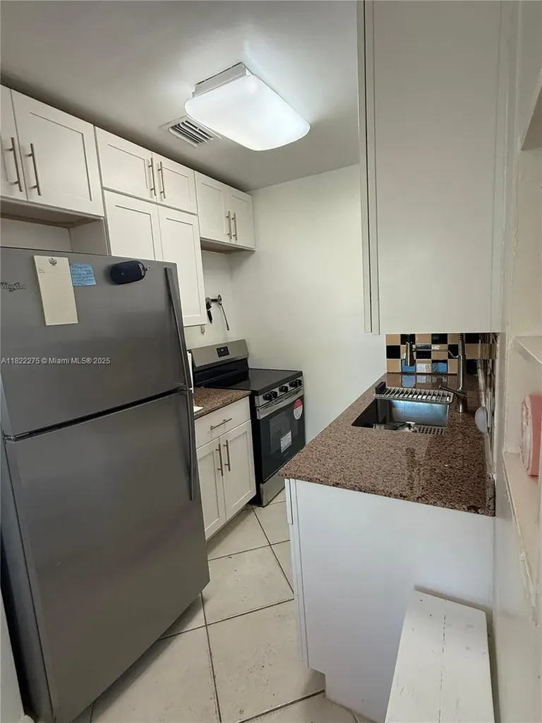 205 SW 21st Way Fort Lauderdale FL 33312