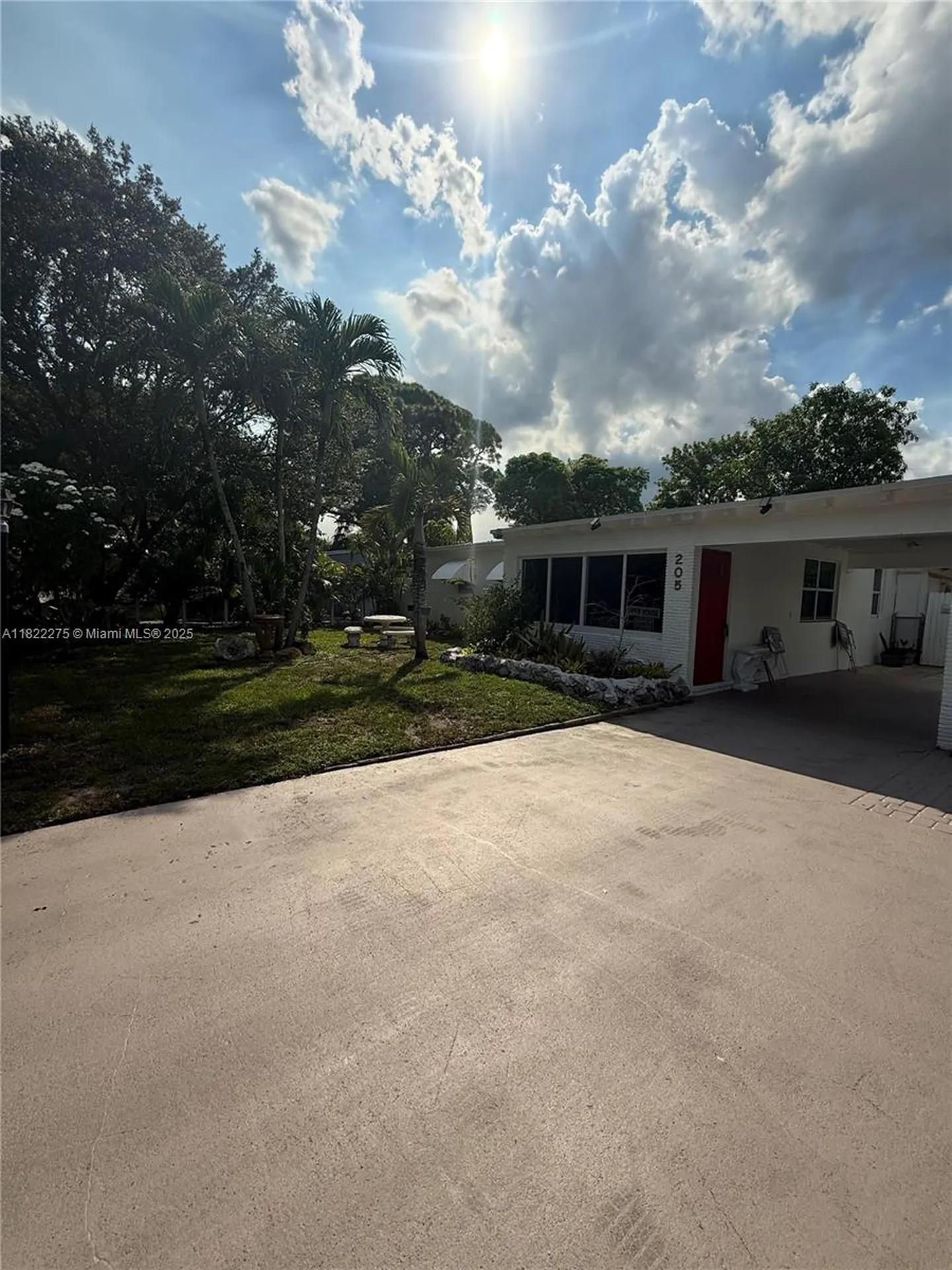 205 SW 21st Way Fort Lauderdale FL 33312