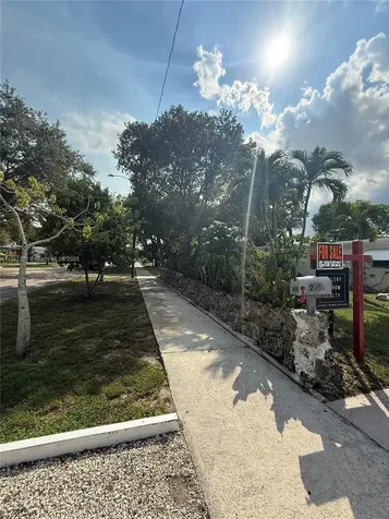 205 SW 21st Way Fort Lauderdale FL 33312