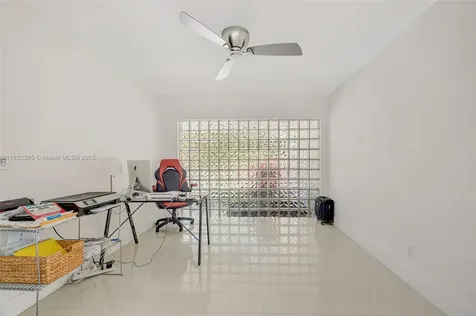 11230 SW 69th Court Pinecrest FL 33156