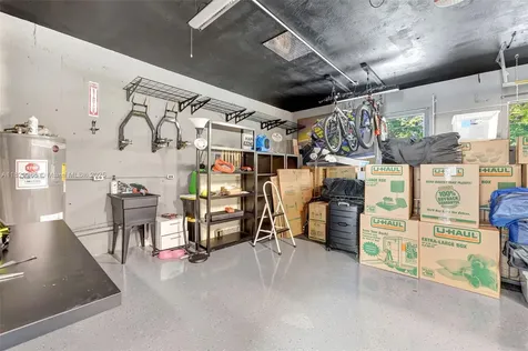 11230 SW 69th Court Pinecrest FL 33156