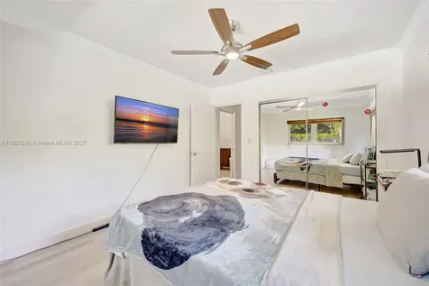 11230 SW 69th Court Pinecrest FL 33156