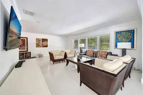 11230 SW 69th Court Pinecrest FL 33156