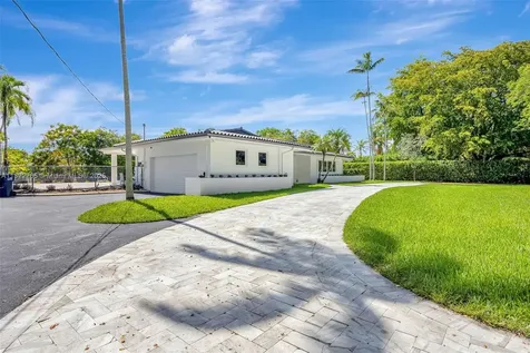 11230 SW 69th Court Pinecrest FL 33156