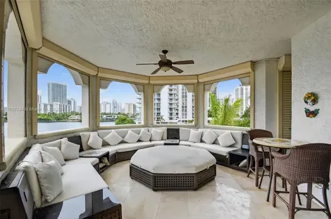 19925 NE 39th Place Aventura FL 33180