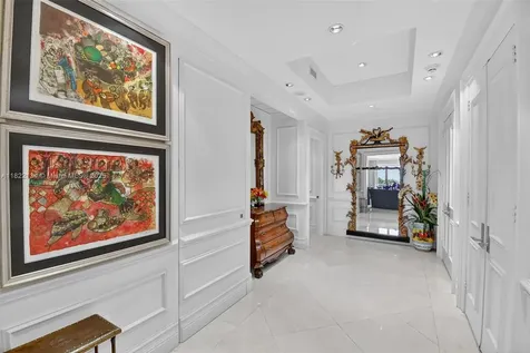 19925 NE 39th Place Aventura FL 33180