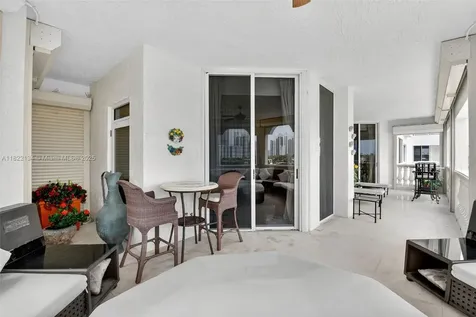 19925 NE 39th Place Aventura FL 33180