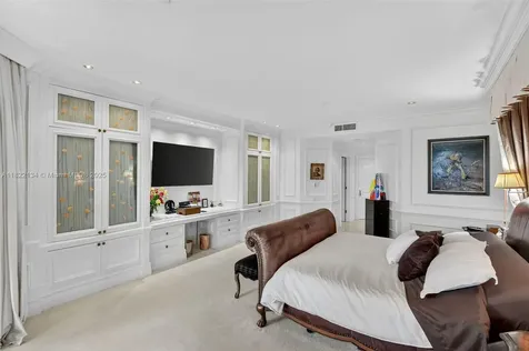 19925 NE 39th Place Aventura FL 33180