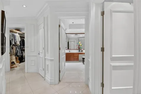 19925 NE 39th Place Aventura FL 33180