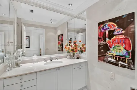 19925 NE 39th Place Aventura FL 33180
