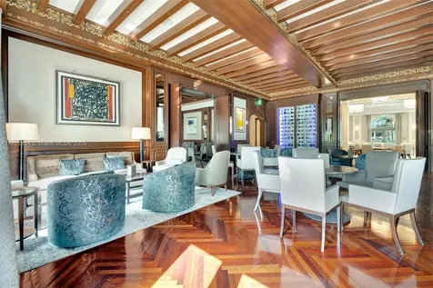 19925 NE 39th Place Aventura FL 33180