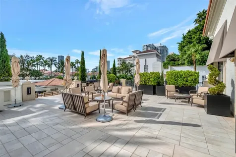 19925 NE 39th Place Aventura FL 33180
