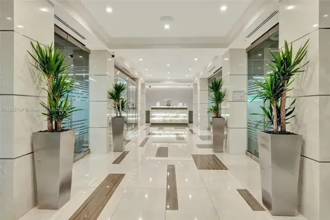 19925 NE 39th Place Aventura FL 33180