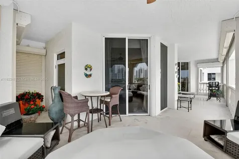 19925 NE 39th Place Aventura FL 33180