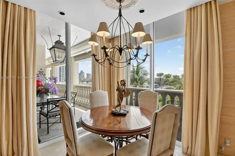 19925 NE 39th Place Aventura FL 33180