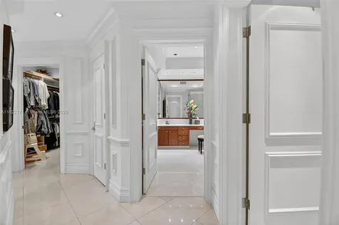 19925 NE 39th Place Aventura FL 33180