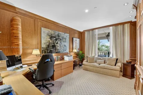 19925 NE 39th Place Aventura FL 33180