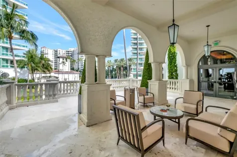 19925 NE 39th Place Aventura FL 33180