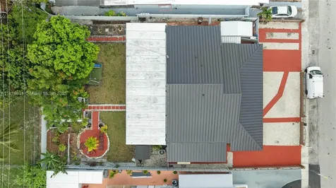 230 W 47th Street Hialeah FL 33012