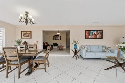 230 W 47th Street Hialeah FL 33012