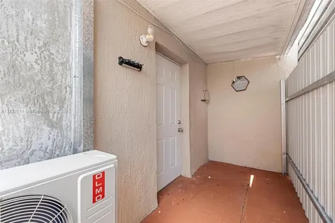 230 W 47th Street Hialeah FL 33012