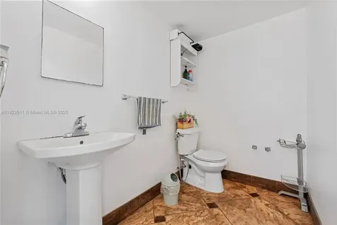 230 W 47th Street Hialeah FL 33012