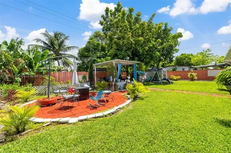 230 W 47th Street Hialeah FL 33012