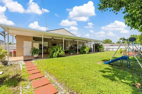 230 W 47th Street Hialeah FL 33012