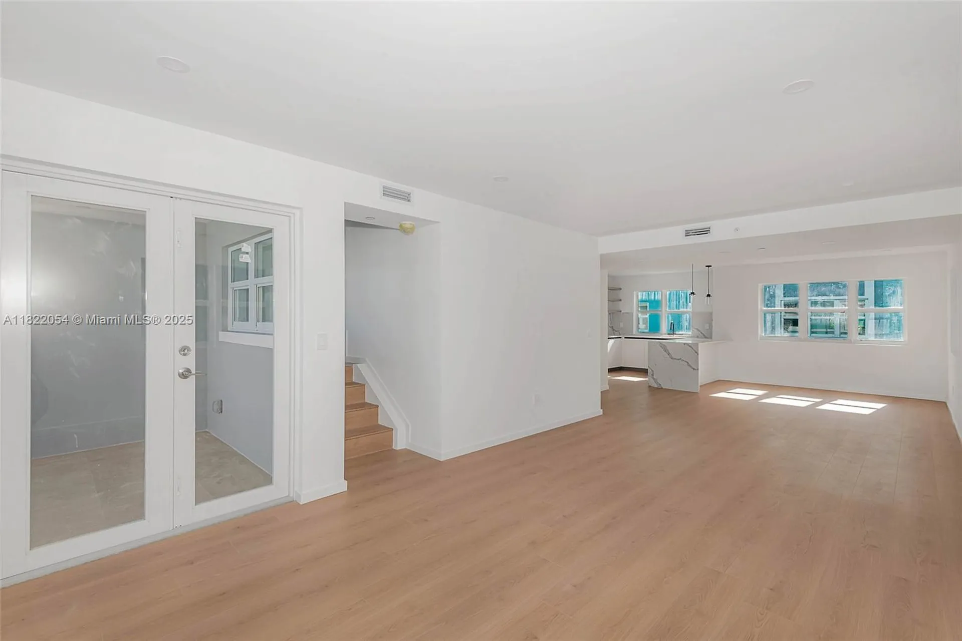 824 SE 12th Court Fort Lauderdale FL 33316