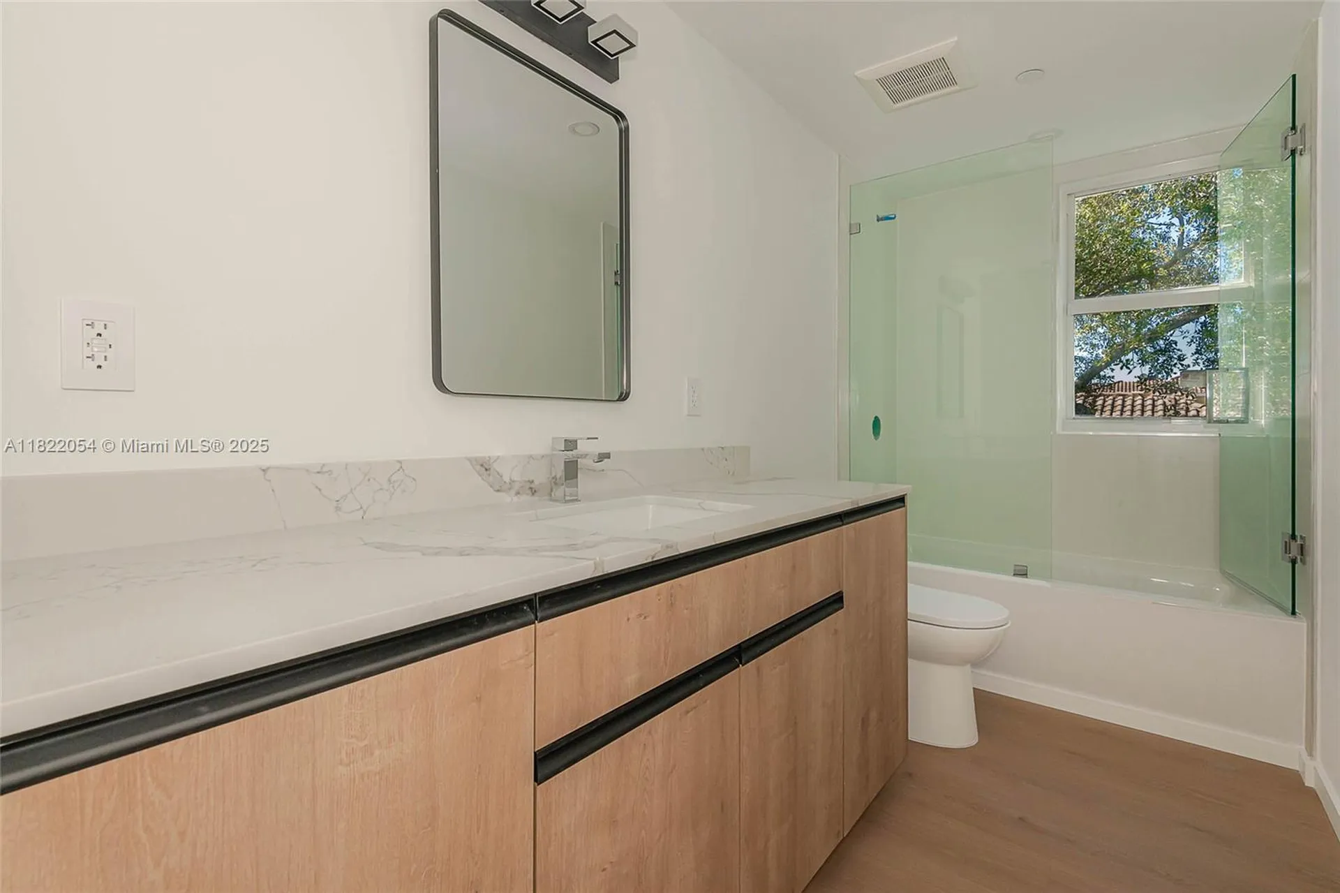 824 SE 12th Court Fort Lauderdale FL 33316