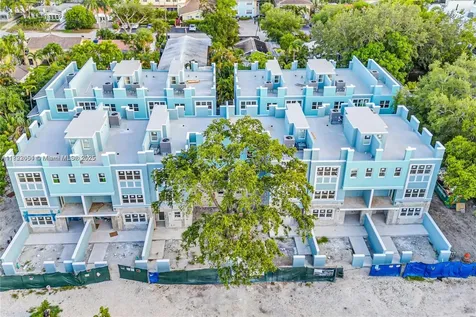 824 SE 12th Court Fort Lauderdale FL 33316