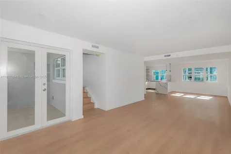 824 SE 12th Court Fort Lauderdale FL 33316