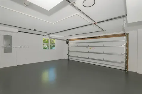 824 SE 12th Court Fort Lauderdale FL 33316