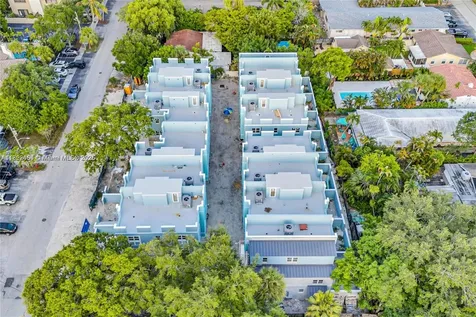 824 SE 12th Court Fort Lauderdale FL 33316