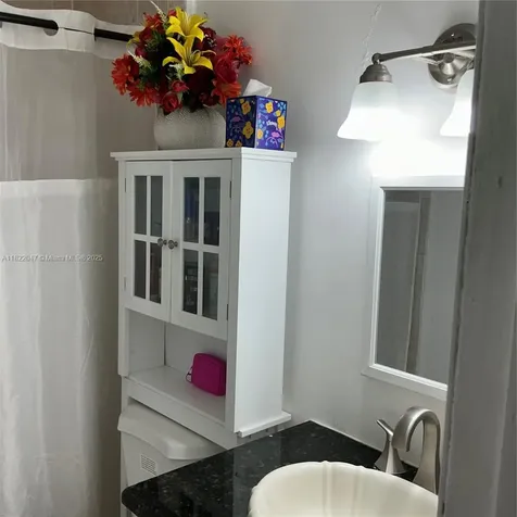 1924 NW 35th Street Miami FL 33142