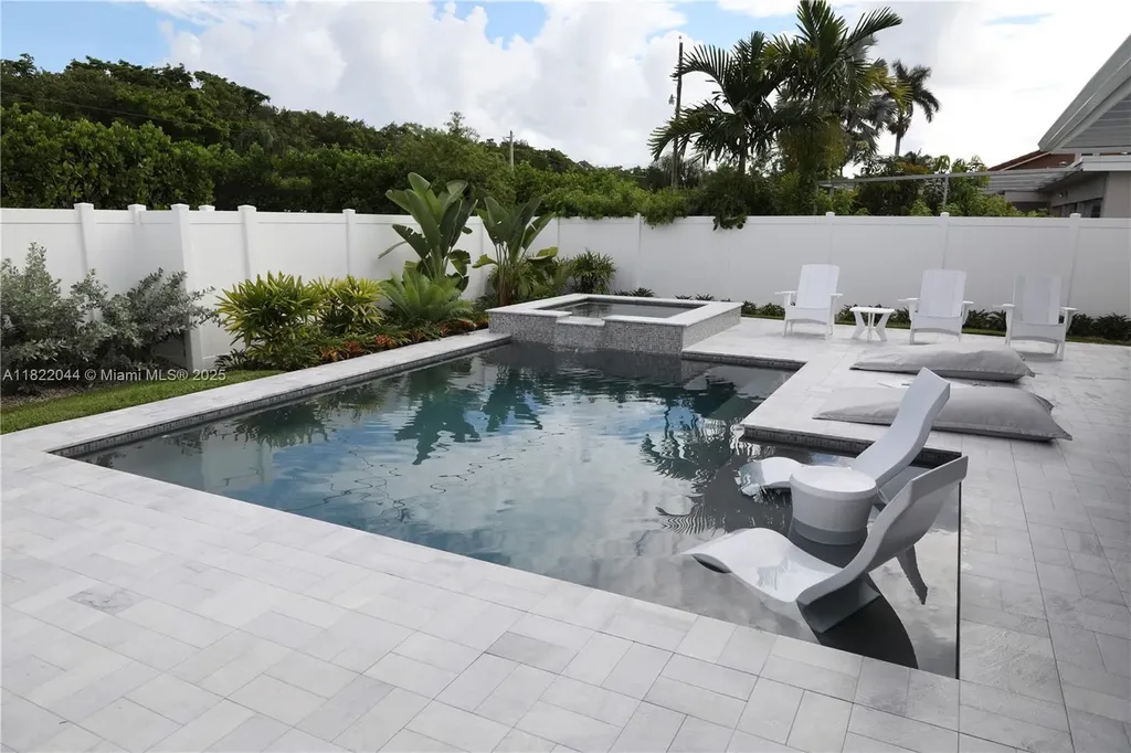 1321 Garfield Street Hollywood FL 33019