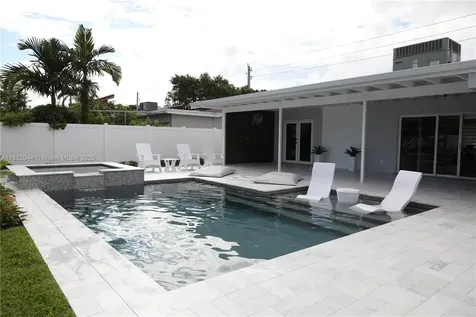 1321 Garfield Street Hollywood FL 33019